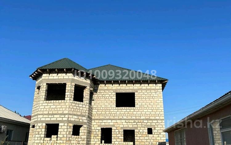Жеке үй · 6 бөлме · 240 м² · 8 жүзд., мкр Балауса, Медеу 3 — На против Ракуша, бағасы: 22.8 млн ₸ в Атырау — фото 2