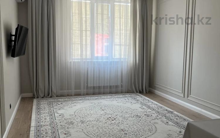 1-комнатная квартира · 55 м² · 9/9 этаж, мкр Нурсая, Абулхайыр хана за 15 000 ₸ в Атырау — фото 2