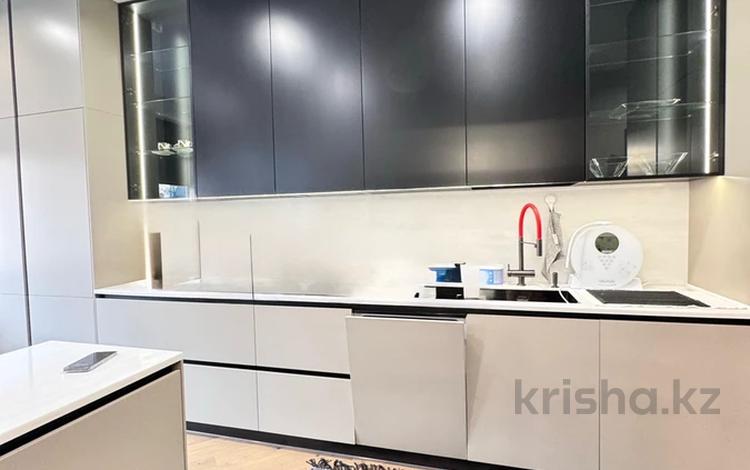 4-бөлмелі пәтер · 150 м² · 5/6 қабат, Арайлы 25/1, бағасы: 200 млн ₸ в Алматы, Бостандыкский р-н — фото 2