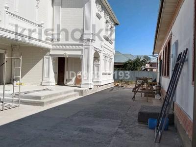 Отдельный дом · 10 комнат · 250 м² · 12 сот., Демесинова 2Я — ЦОН, Евразия спорт комплекс за 90 млн 〒 в 