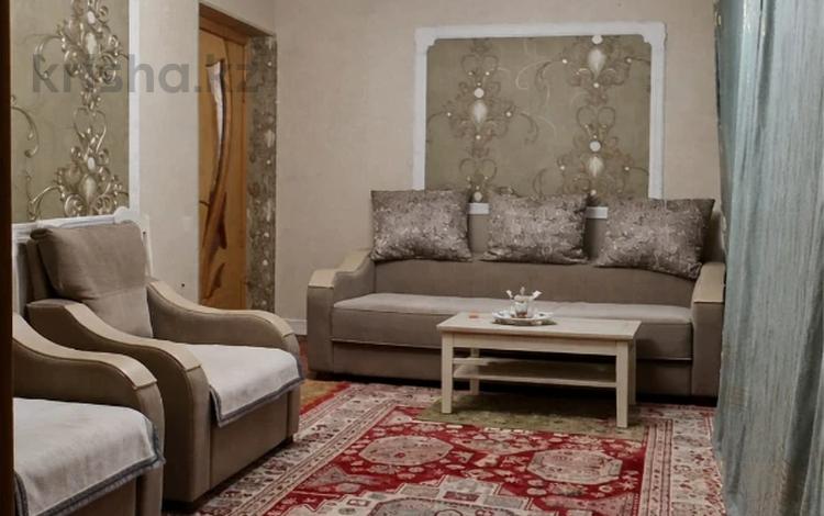 3-бөлмелі пәтер · 50 м² · 1/5 қабат, Маяковского 12, бағасы: 19 млн ₸ в Усть-Каменогорске — фото 2