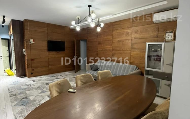 2-бөлмелі пәтер · 90 м² · 9/10 қабат, 18-й микрорайон 78, бағасы: 300 000 ₸ в Шымкенте, Енбекшинский р-н — фото 2
