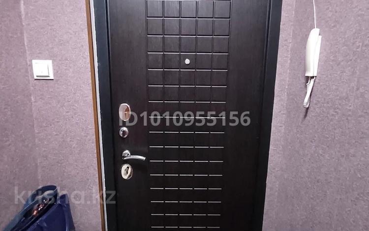 3-бөлмелі пәтер · 60 м² · 4/5 қабат, 8-й микрорайон, 8-й микрорайон 13 — Квартира расположена рядом с аллее, школа 23, бағасы: 30 млн ₸ в Шымкенте, Туран р-н — фото 2