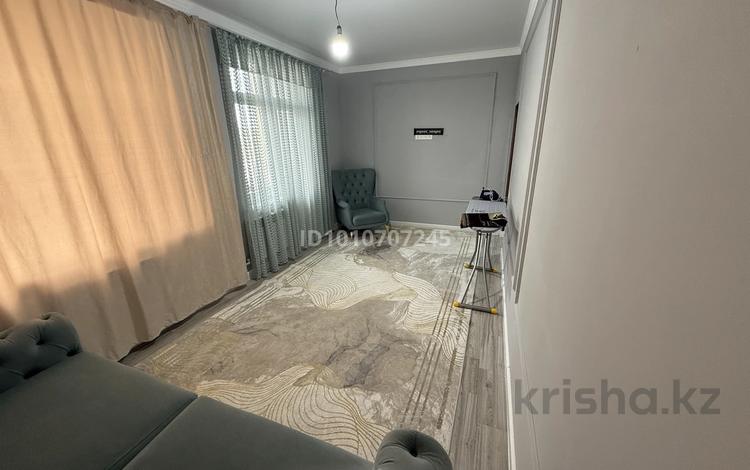 2-бөлмелі пәтер · 65 м² · 1/5 қабат, Мкр Жана Кала 7-2, бағасы: 180 000 ₸ в Туркестане — фото 2
