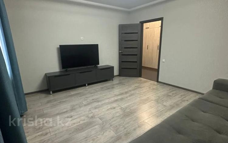 2-комнатная квартира · 60 м² · 8/9 этаж, Жамбыла Жабаева за 32 млн ₸ в Петропавловске — фото 4