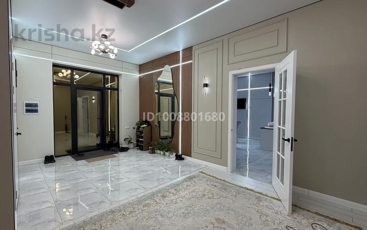 Жеке үй · 6 бөлме · 250 м² · 10 сот., Талдыкорган, бағасы: 83 млн ₸ в мкр Жастар — фото 2
