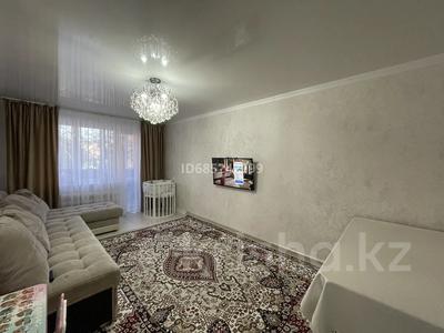 3-комнатная квартира, 63 м², 3/5 этаж, Молодёжная 65 за 16 млн 〒 в Шахтинске