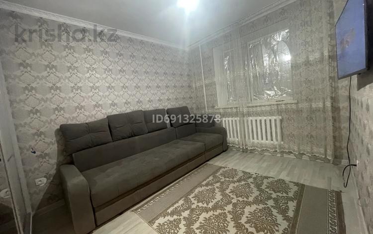1-комнатная квартира, 32 м², 1/5 этаж помесячно, Шахворостова за 94 000 〒 в Талдыкоргане — фото 2
