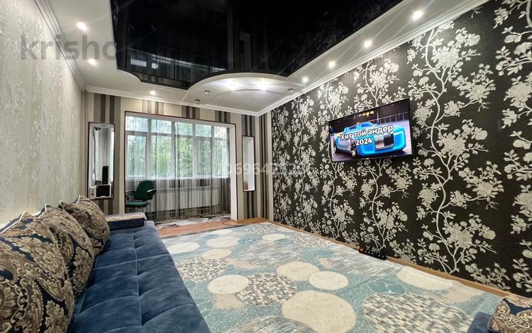 2-комнатная квартира · 56 м² · 4/5 этаж, Микрорайон Алатау 5 — Сейфуллина за 130 000 ₸ в Таразе — фото 2