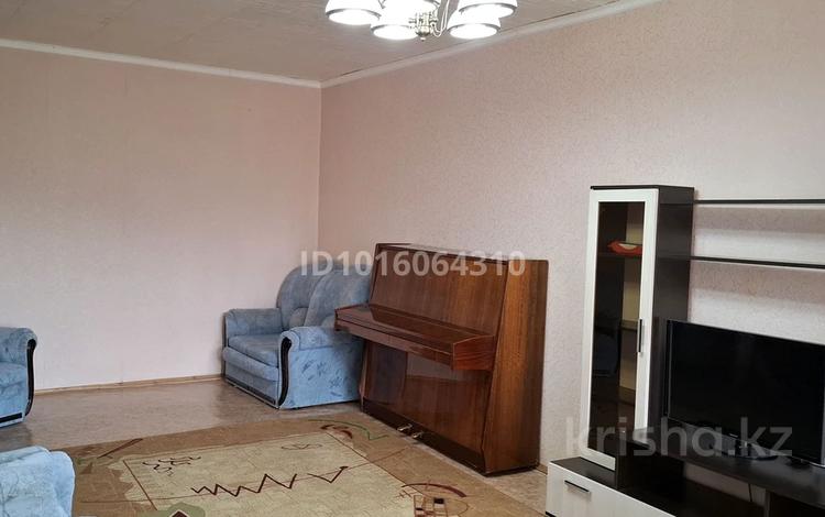 2-комнатная квартира · 70 м² · 6/10 этаж, мкр 11 — Шайкенова/Маметова/Әз Наурыз за 170 000 ₸ в Актобе — фото 2