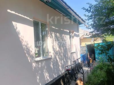 Жеке үй · 3 бөлме · 100 м² · 5 сот., Радищева — Магазин Тараз, бағасы: 23 млн 〒 в Талдыкоргане