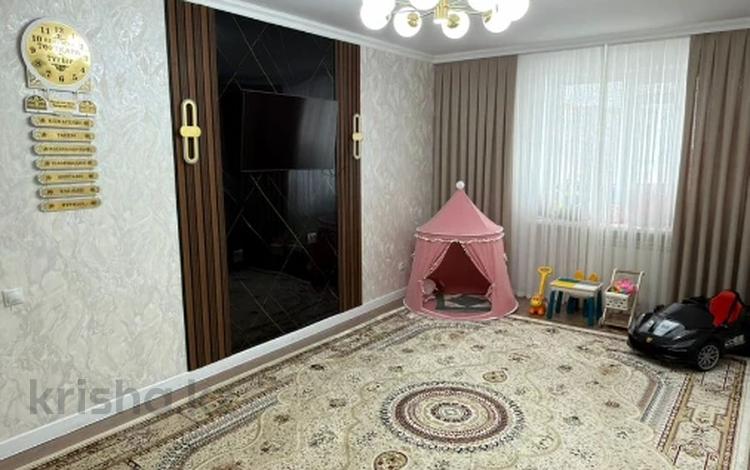 2-комнатная квартира · 60 м² · 8/10 этаж, мкр 12 за 24 млн ₸ в Актобе — фото 2