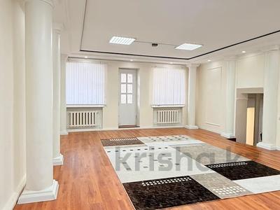 Жеке үй · 6 бөлме · 320 м² · 11 жүзд., Алимбаева, бағасы: 1.3 млн ₸ в Астане, Алматы р-н