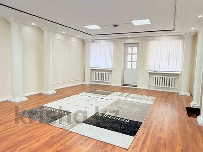 Отдельный дом · 6 комнат · 320 м² · 11 сот., Алимбаева за 1.3 млн ₸ в Астане, Алматы р-н