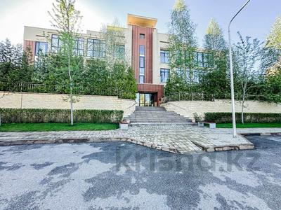 4-бөлмелі пәтер · 180 м² · 1/3 қабат, Улытау 180/8 — Дулати, бағасы: 1 млн ₸ в Алматы, Бостандыкский р-н