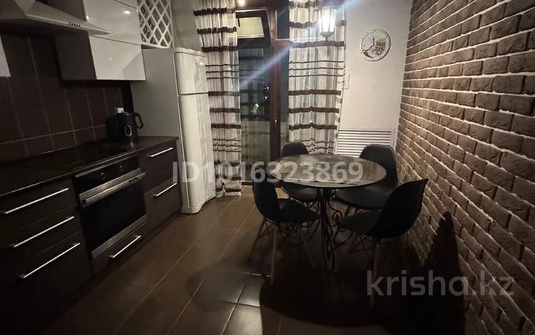 3-комнатная квартира · 66 м² · 9/9 этаж, Первомайская 37 за 320 000 ₸ в Семее — фото 19