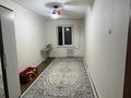 3-комнатная квартира · 60 м² · 2/5 этаж, мкр Аксай-2 10 за 300 000 ₸ в Алматы, Ауэзовский р-н