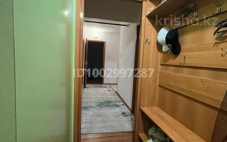 3-бөлмелі пәтер · 68 м² · 5/5 қабат, 1 микрорайон 10а, бағасы: 15 млн ₸ в Туркестане — фото 2