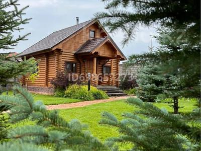 Аренда домов или дач посуточно в Астане: Дом · 4 комнаты · 280 м² · посуточно, мкр Уркер, Сыпыра жырау 18 за 150 000 〒 Дом · 4 комнаты · 280 м² · посуточно, мкр Уркер, Сыпыра жырау 18 за 150 000 〒 в Астане, Нура р-н