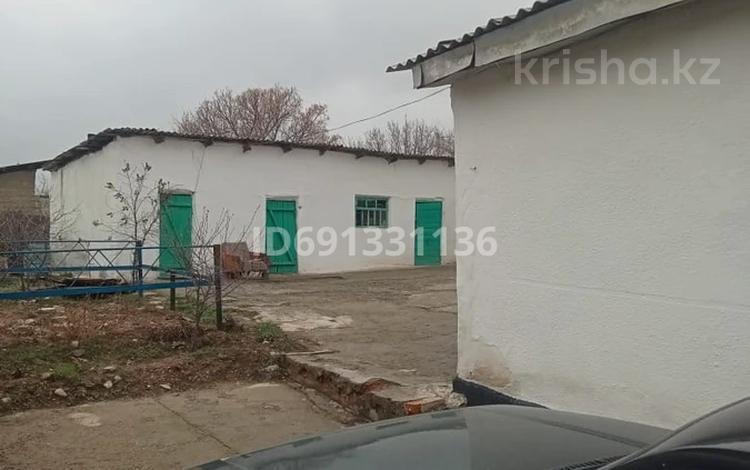 дом 15 м на 15 м. одноэтажный домик с двускатной крышей. мансардный дом 10х10. Z500 проекты одноэтажных домов с гаражом. Z500 проекты одноэтажных с мансардой.