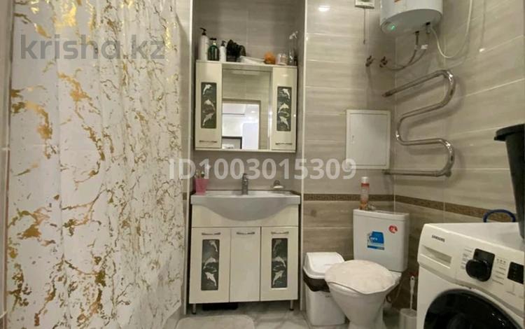 3-комнатная квартира · 80 м² · 6/6 этаж, 32В мкр 9 за 20 млн ₸ в Актау — фото 2