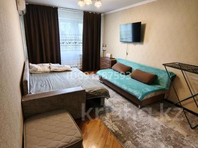 1-комнатная квартира · 33 м² · 4/4 этаж, мкр №8 — Метро Москва за 13 000 ₸ в Алматы, Ауэзовский р-н