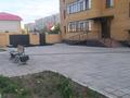 2-комнатная квартира · 63 м² · 1/10 этаж, Жамакаева — В районе рынка по улице Аймаутова за 37.5 млн 〒 в Семее — фото 3