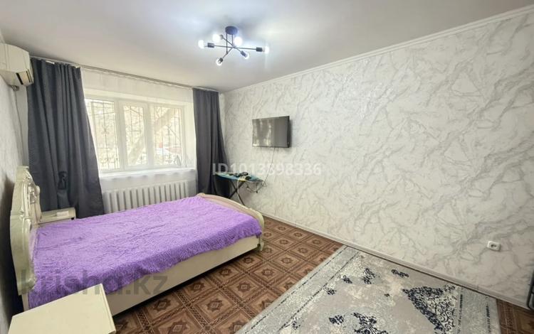 1-комнатная квартира · 36 м² · 1/5 этаж, 8 март 129 — Саяхат за 2 000 ₸ в Уральске — фото 6