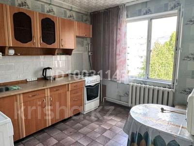 Продажа квартир в Восточно-Казахстанской обл.: 3-комнатная квартира · 84 м² · 4/5 этаж, 4 микрорайон 6 — Гастроном за 17 млн 〒 3-комнатная квартира · 84 м² · 4/5 этаж, 4 микрорайон 6 — Гастроном за 17 млн 〒 в Риддере