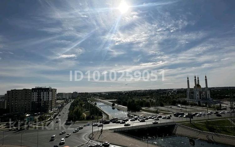 4-бөлмелі пәтер · 90 м² · 10/10 қабат, мкр 11 114 — Возле Актобе Ажары, пересечение улиц Абулхаир хана и Маметова, бағасы: 240 000 〒 — фото 2