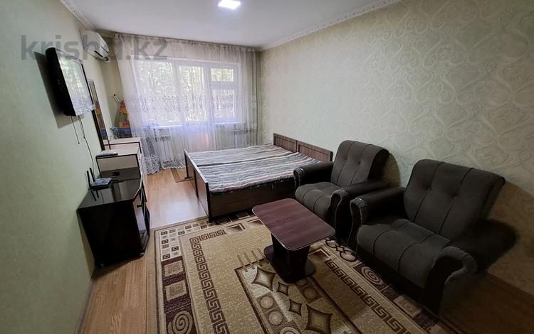 1-комнатная квартира · 38 м² · 2/5 этаж, Байтурсынова 17б за 120 000 ₸ в Шымкенте, Аль-Фарабийский р-н — фото 14