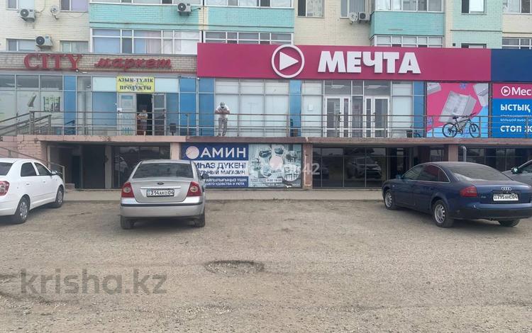 Свободное назначение, офисы, магазины и бутики, склады, общепит, салоны красоты, фитнес и спорт, образование, развлечения, кабинеты и рабочие места · 500 м² за 600 000 ₸ в Актобе, мкр 12 — фото 2