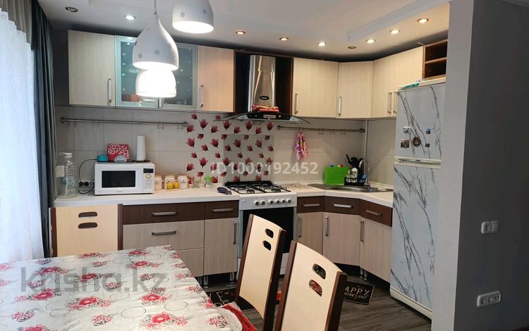 3-комнатная квартира · 60 м² · 2/5 этаж, Абая 12 за 25 000 ₸ в Бурабае — фото 11
