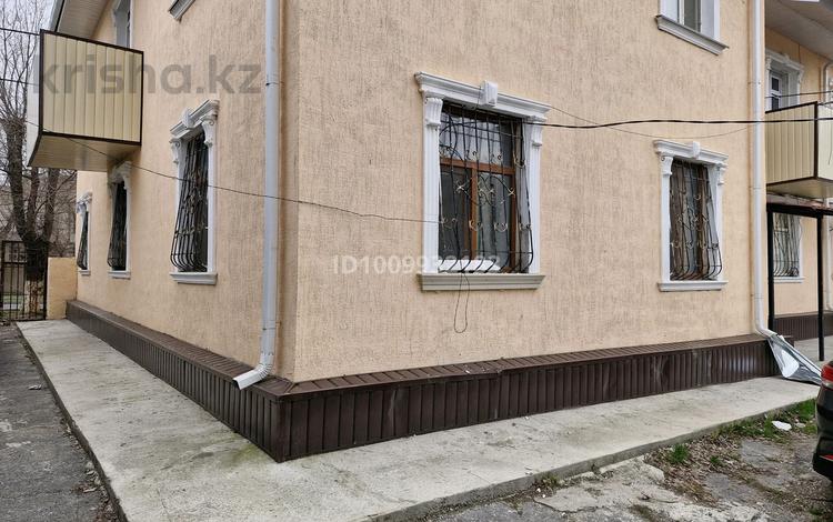 3-бөлмелі пәтер · 67 м² · 1/2 қабат, Гагарина 50 1 — Мед колледж, бағасы: 10.5 млн ₸ в Кентау — фото 2