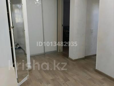4-бөлмелі пәтер · 80 м² · 2/5 қабат, Мкр. Акмешит 4 — Магазин Бакдаулет, бағасы: 17.9 млн ₸ в 