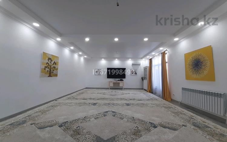 Отдельный дом · 1 комната · 98 м² · 8 сот., мкр Сарыкамыс-2, Кенжегали Куттыгулова 25А — 14 ул. за 28 млн ₸ в Атырау — фото 2