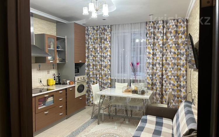 2-бөлмелі пәтер · 80.2 м² · 3/12 қабат, Рахимжана Кошкарбаева 46/1, бағасы: 31.5 млн ₸ в Астане, Сарайшык р-н — фото 2