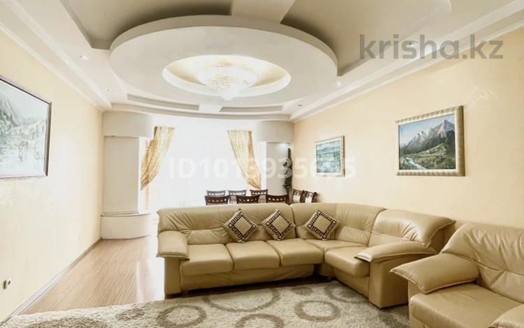 3-комнатная квартира · 133 м² · 6/13 этаж, мкр Тастак-2, Шевченко 164 Г — Ауэзова за 500 000 ₸ в Алматы, Алмалинский р-н — фото 2