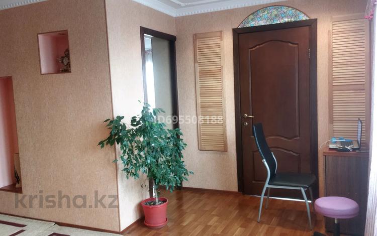 Отдельный дом · 12 комнат · 350 м² · 12 сот., мкр Коктобе, Максимова 61 — ул Трофимова за ~ 277.8 млн ₸ в Алматы, Медеуский р-н — фото 2
