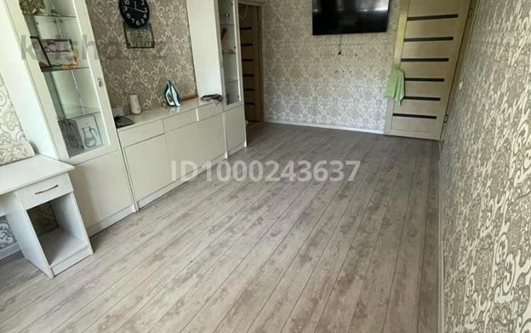 3-бөлмелі пәтер · 52.6 м² · 1/5 қабат, Улица Момышулы 60, бағасы: 12 млн ₸ в Кентау — фото 6