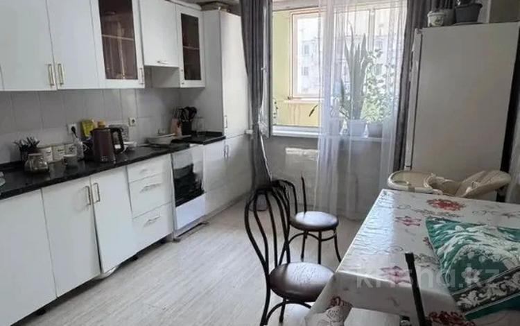 3-бөлмелі пәтер · 83 м² · 8/9 қабат, Мкр. Атырау 158/9, бағасы: 46.5 млн ₸ в Алматы, Медеуский р-н — фото 2