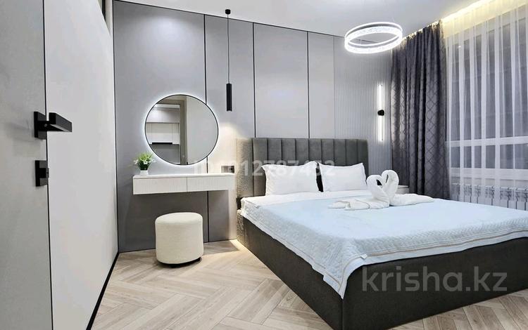 3-комнатная квартира · 90 м² · 3/14 этаж, Утепова 31 за 40 000 ₸ в Алматы, Бостандыкский р-н — фото 2