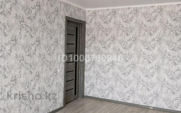 2-бөлмелі пәтер · 43 м² · 2/4 қабат, Пушкина 1 — Возле Медсанчасти, бағасы: 8.8 млн ₸ в Сатпаев — фото 2