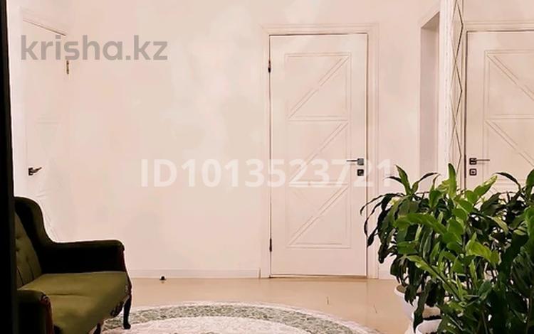 3-бөлмелі пәтер · 117 м² · 7/9 қабат, Нұрсәт ш/а 172Б, бағасы: 58.5 млн ₸ в Шымкенте, Каратауский р-н — фото 2
