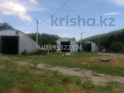 Промбаза · 168 соток, Главная 888 за 88 888 〒 в Жанаарне