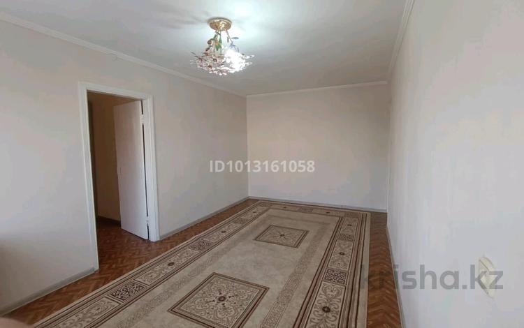 3-комнатная квартира · 58 м² · 3/5 этаж, 18-й микрорайон 22 — За магазином галерея за 160 000 ₸ в Шымкенте, Аль-Фарабийский р-н — фото 2