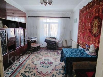2-комнатная квартира, 48 м², 2/2 этаж, Логинова 41 за 7 млн 〒 в Кентау