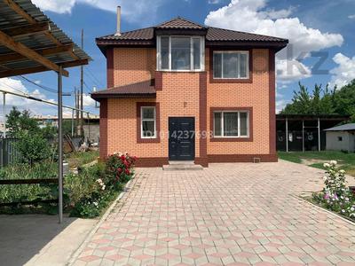 Жеке үй · 6 бөлме · 200 м² · 8 жүзд., Панфилова 75, бағасы: 60 млн ₸ в Карабулаке