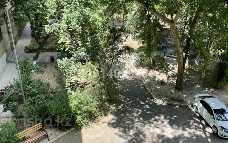 4-комнатная квартира · 80 м² · 4/5 этаж, 15-й микрорайон 14 за 39 млн ₸ в Шымкенте, Аль-Фарабийский р-н — фото 3