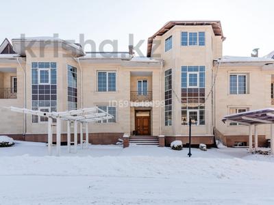 9-комнатная квартира, 620 м², 1/3 этаж, Достык 300/60 за 495 млн 〒 в Алматы, Медеуский р-н